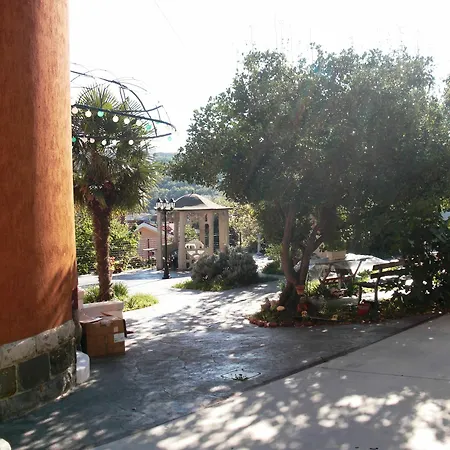 Guest house Allo Scoglio - Azienda Agricola *
