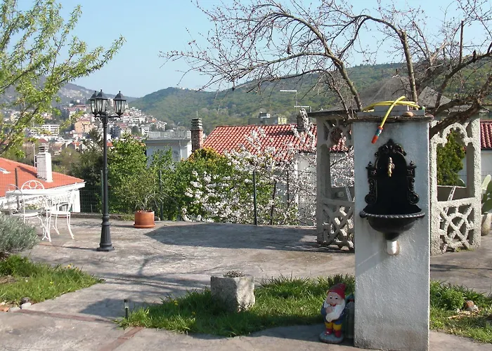 Allo Scoglio - Azienda Agricola Guest house Trieste